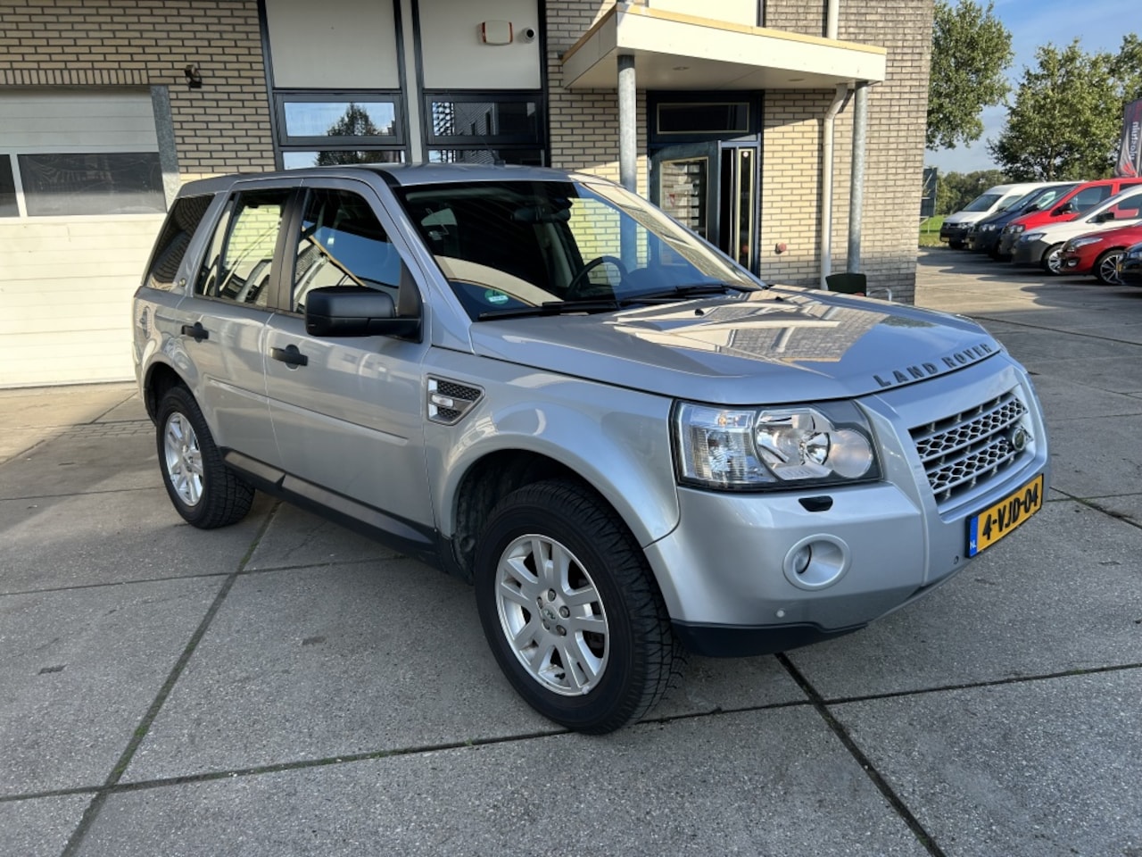 Land Rover Freelander - 2.2 TD4e S AUT GRIJS KENTEKEN MARGE - AutoWereld.nl