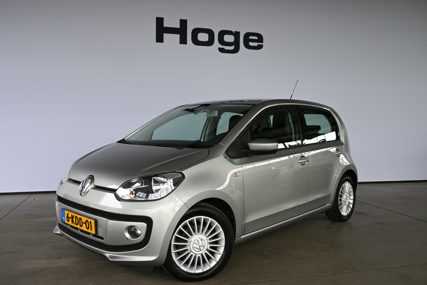 Volkswagen Up! - 1.0 High Up! BlueMotion Airco Licht metaal Elektrisch Pakket! Goed Onderhouden! Inruil Mog - AutoWereld.nl