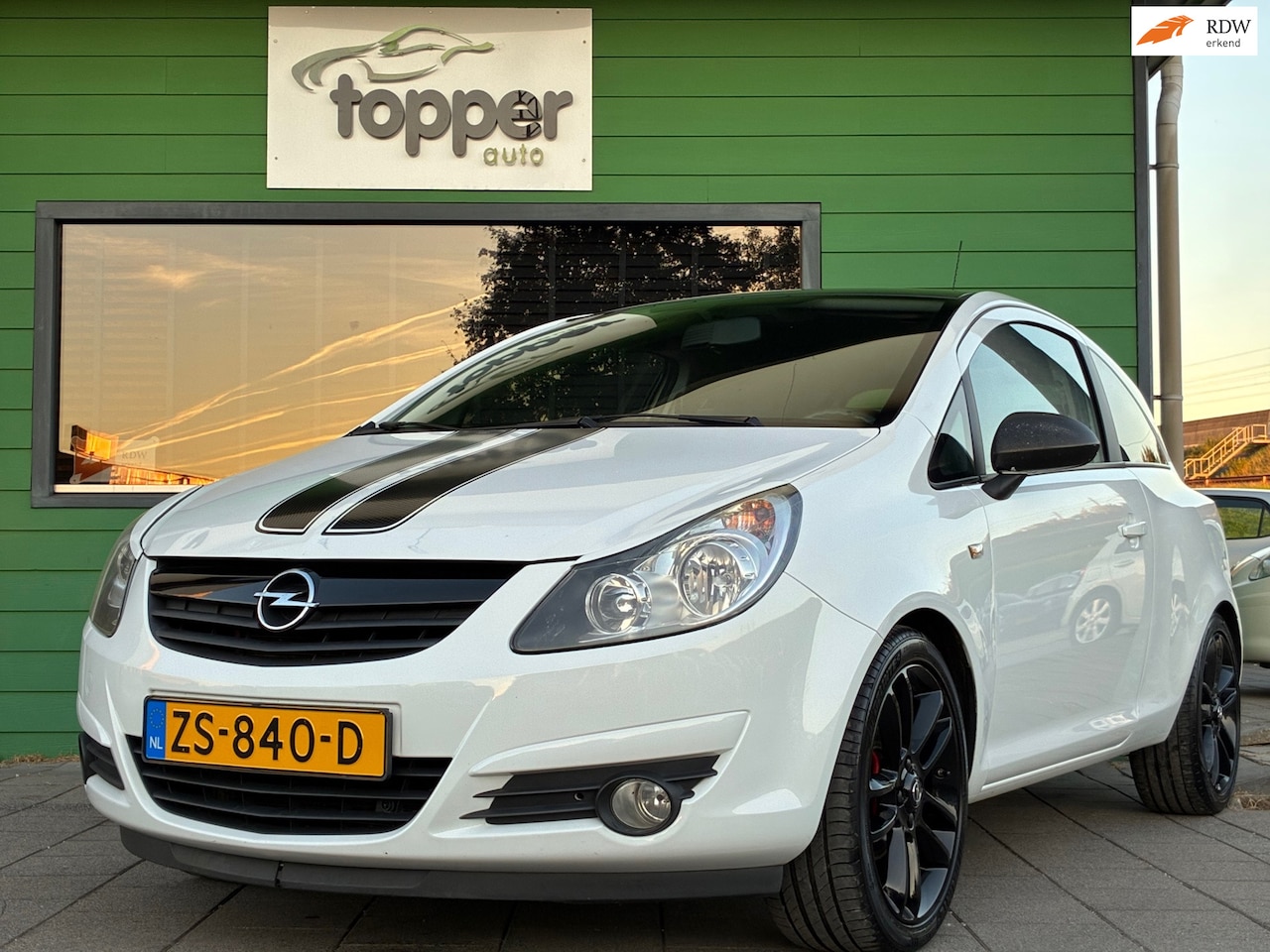 Opel Corsa - 1.4-16V '111' Edition|Navigatie|CarPlay|Airco|Elektr.ramen|Goed Onderhouden|Nieuwe APK| - AutoWereld.nl