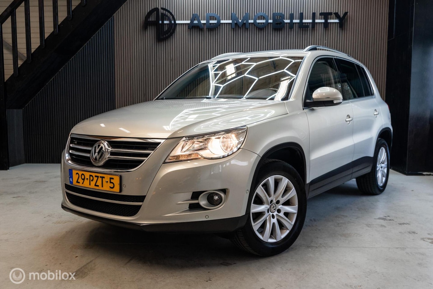 Volkswagen Tiguan - 1.4 TSI Sport&Style NAP 2e eigenaar! - AutoWereld.nl