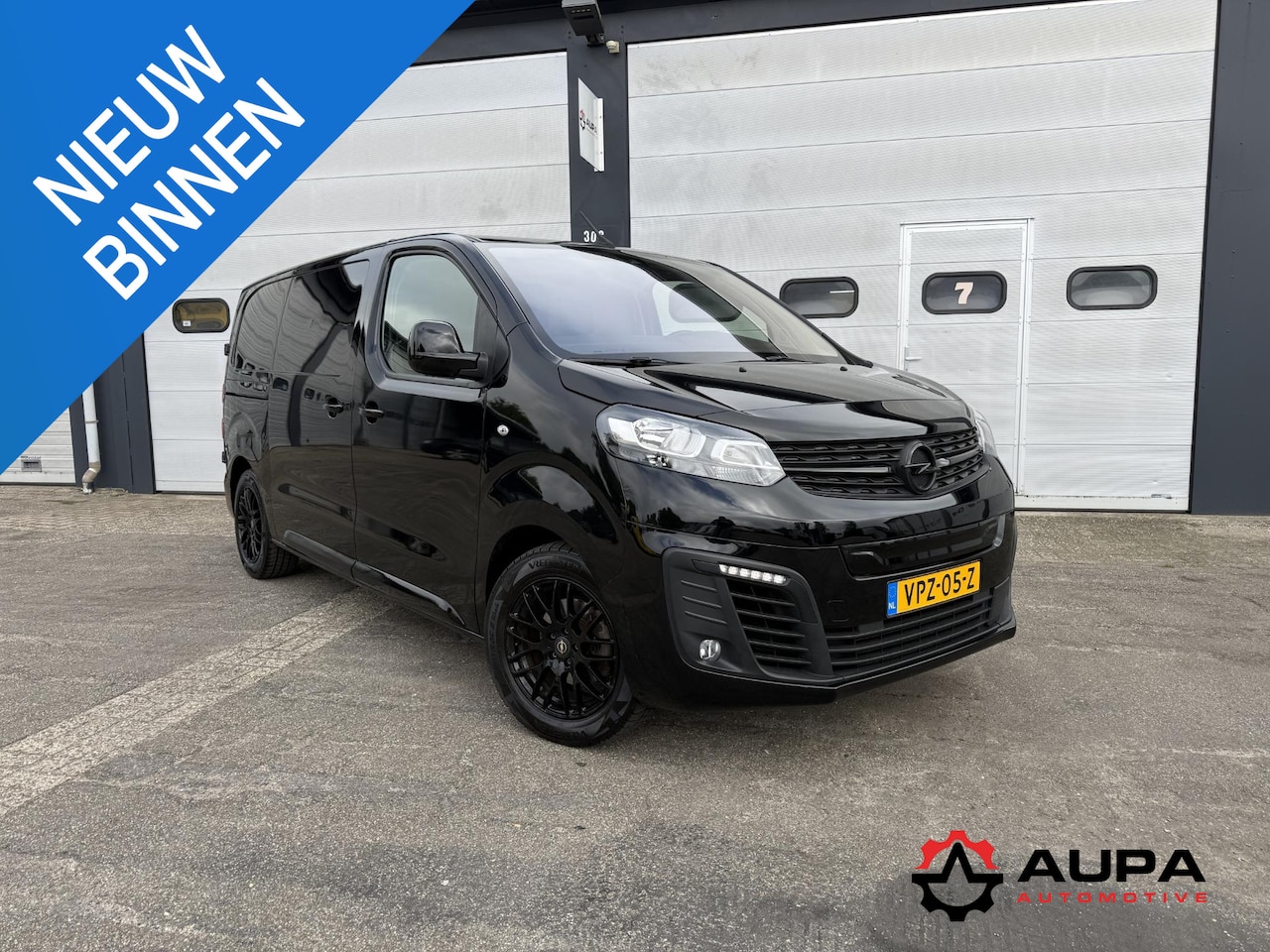 Opel Vivaro-e - L2H1 Innovation 75 kWh Longrange SOH 91% Snellader E-Expert - AutoWereld.nl