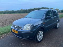 Ford Fusion - 1.6-16V Futura