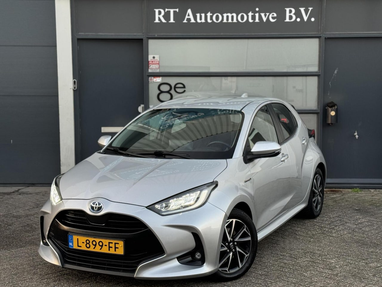 Toyota Yaris - 1.5 Hybrid Dynamic LED / Camera / ACC - AutoWereld.nl