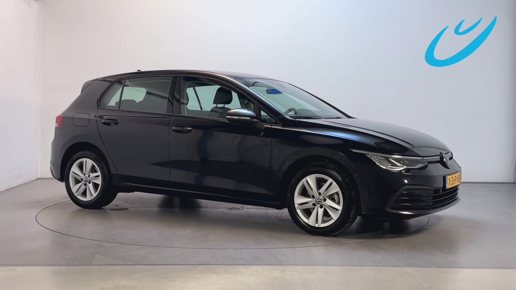 Volkswagen Golf - 1.0 eTSI DSG Life Sfeerverlichting Camera Navigatie App-Connect - AutoWereld.nl