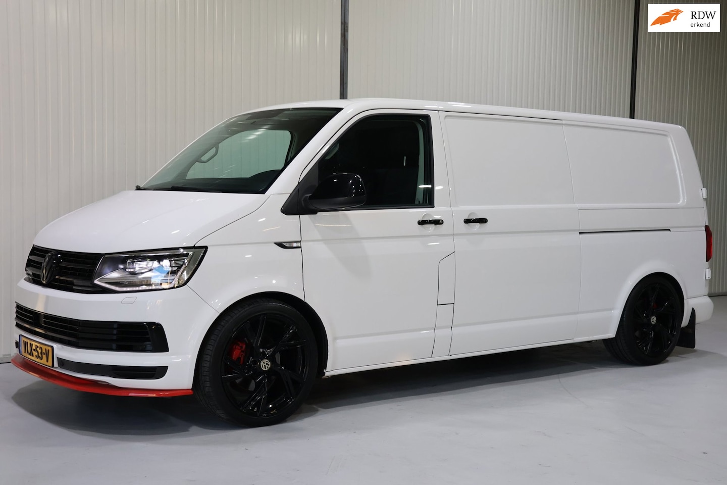 Volkswagen Transporter - 2.0 TDI L2H3 Highline DSG - DUBBELE SCHUIFDEUR - TREKHAAK - LED - NAVI - NETTE STAAT!! - AutoWereld.nl