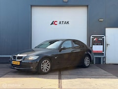 BMW 3-serie - 320i Dynamic Executive
