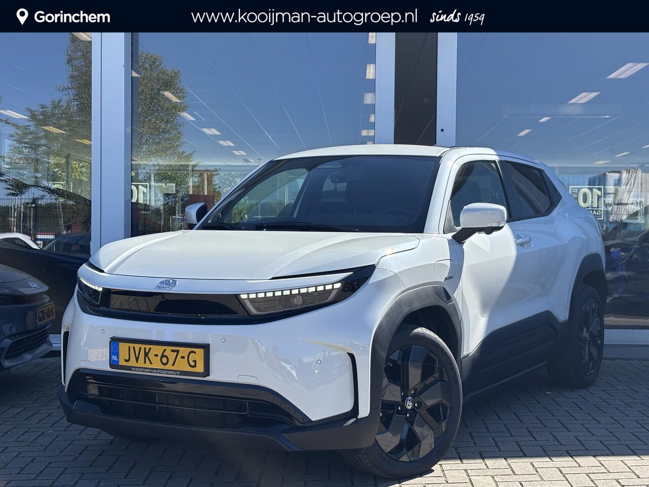 Toyota Urban Cruiser - Executive 61 kWh | Direct leverbaar | Rijklaarprijs - AutoWereld.nl