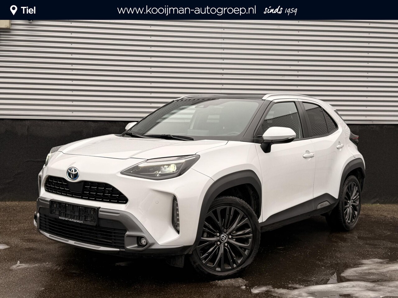 Toyota Yaris Cross - 1.5 Hybrid Adventure AWD Automaat Panoramadak, Dodehoekdetectie, Stoelverwarming, Parkeers - AutoWereld.nl