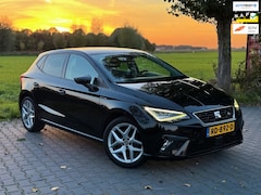 SEAT Ibiza - FR 1.0 TSI Business Intense / Carplay/ Camera/ ACC/Parkeersensoren