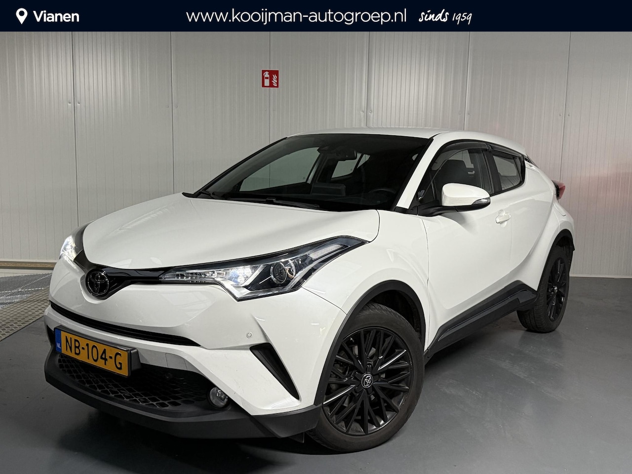 Toyota C-HR - 1.2 Dynamic + 18" Lichtmetalen velgen, keurige NL auto met slechts 70695 KM - AutoWereld.nl