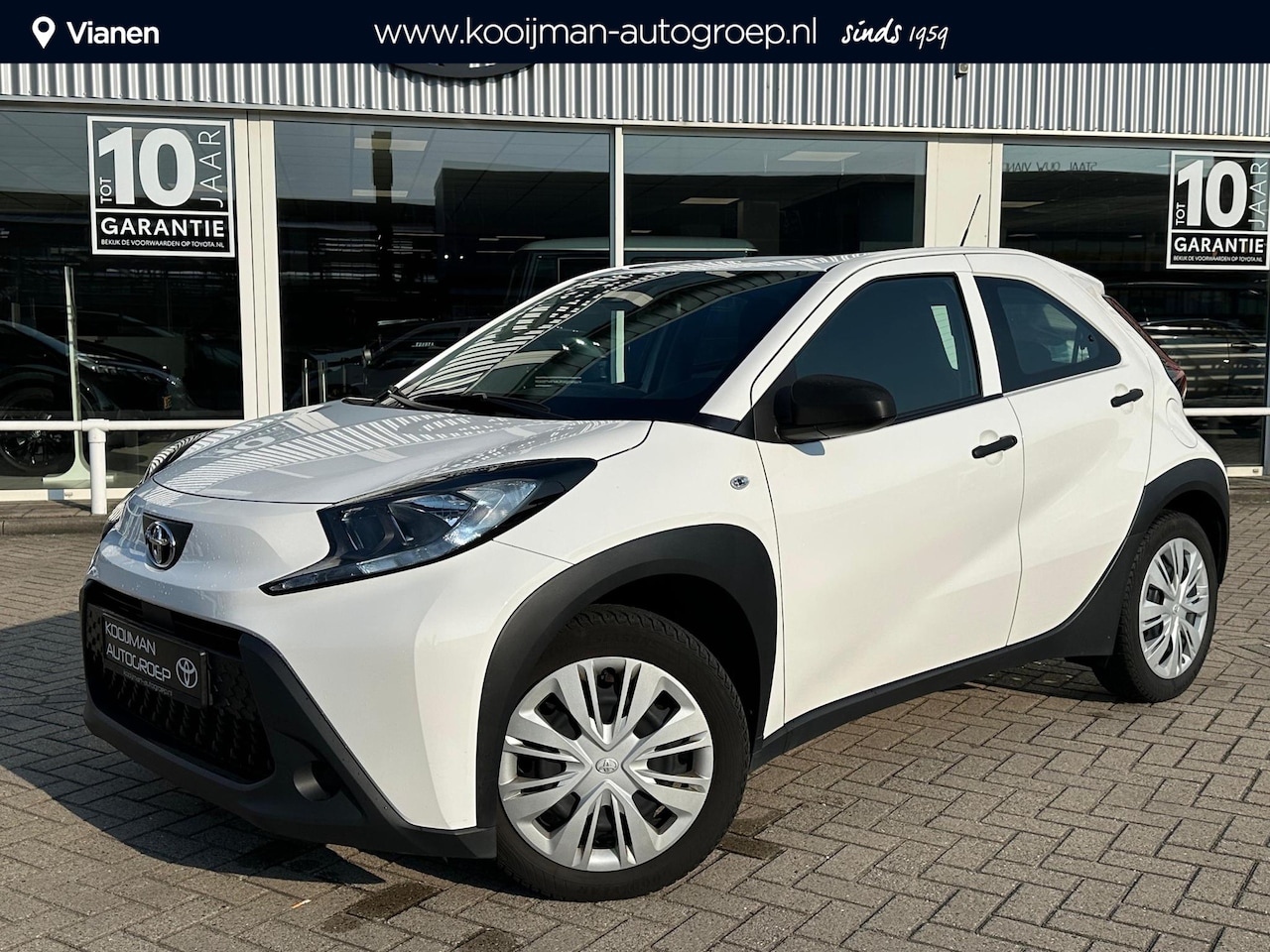 Toyota Aygo X - 1.0 VVT-i MT + Airco en Radio, 1e eigenaar dealeronderhouden - AutoWereld.nl