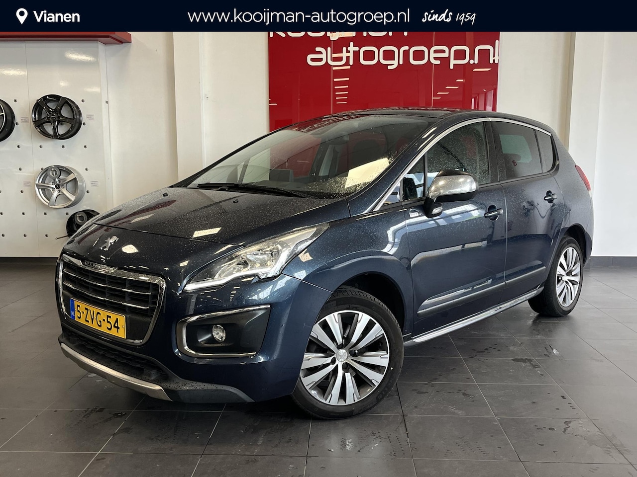 Peugeot 3008 - 1.6 THP Style met Trekhaak, Cruise Control, Panorama dak en meer! - AutoWereld.nl