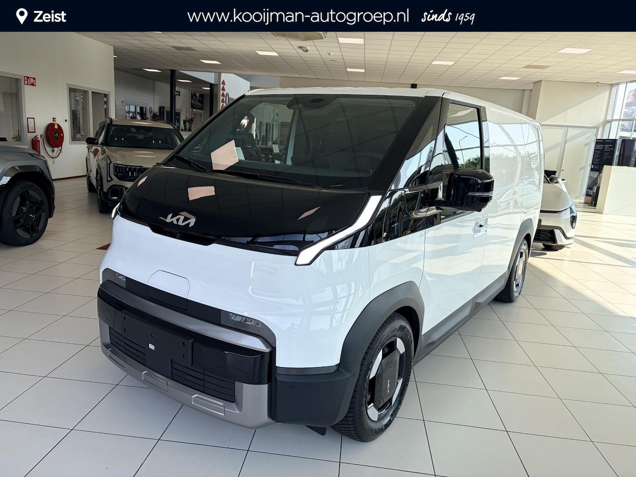Kia PV5 - Cargo L2H1 3D Elite Executive 71.2 kWh | Direct leverbaar | 1000 euro ex btw voordeel | F - AutoWereld.nl