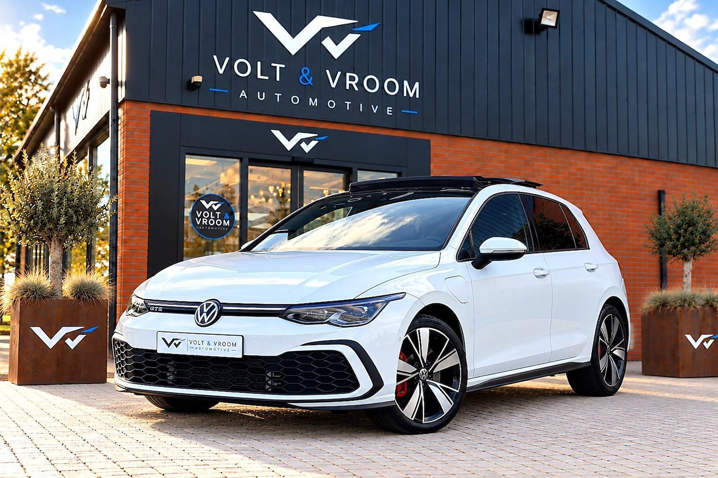 Volkswagen Golf - 1.4 eHybrid GTE 245PK|2e Eig|BTW|Panoramadak|R-Line 19''|Sfeer|IQ LED|Head UP|Virtual|Alca - AutoWereld.nl