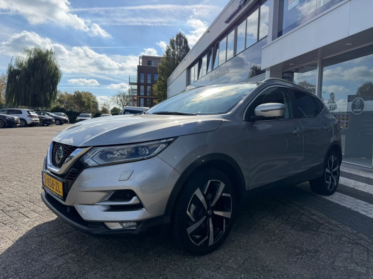 Nissan Qashqai - 1.3 DIG-T Premium Ed - AutoWereld.nl
