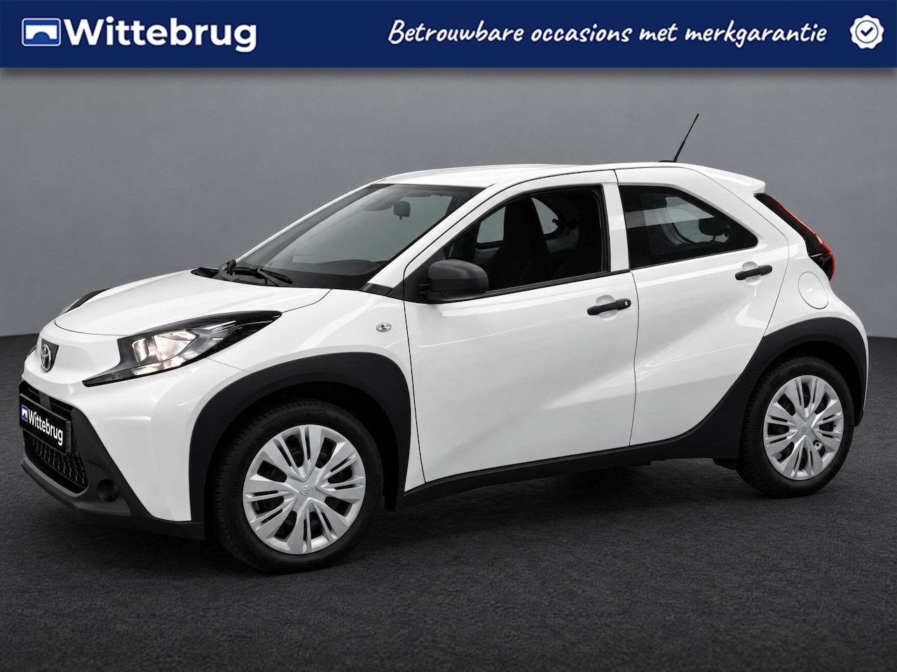Toyota Aygo X - 1.0 VVT-i MT APPLE CARPLAY / ANDROID AUTO | AIRCO | ELEKTRISCHE RAMEN P4 - AutoWereld.nl