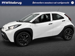 Toyota Aygo X - 1.0 VVT-i MT BLACK PACK | CARPLAY / NAVIGATIE BY APP