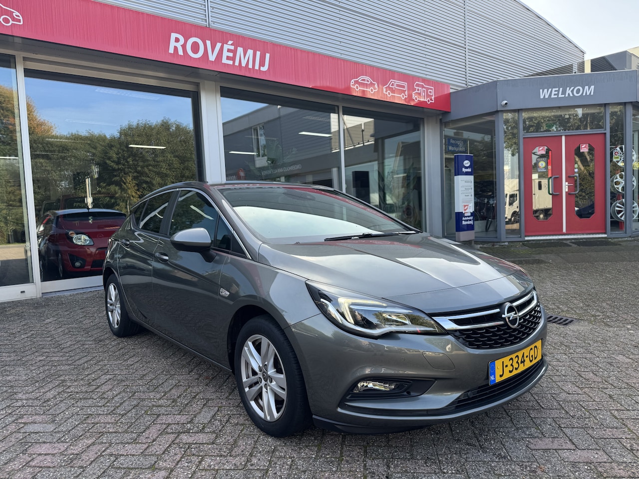 Opel Astra - 1.4 Turbo Innovation AUTOMAAT, Carplay, Cruise, Trekhaak, Clima, Stoelverwarming - AutoWereld.nl
