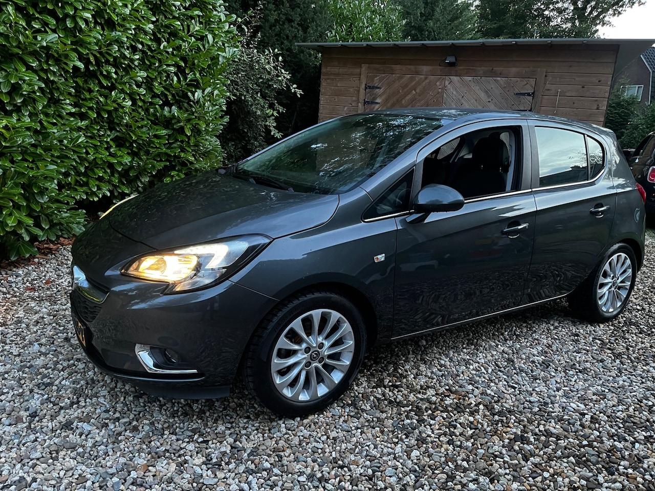 Opel Corsa - RIJKAAR/APK/HISTORY/BEURT/NAP/AIRCO/5drs//DIREKT MEE - AutoWereld.nl