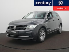 Volkswagen Tiguan - GP Life 1.5 110 kW / 150 pk Adaptive cruise / App-Connect / Parkeersensoren