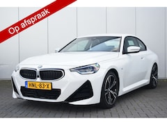 BMW 2-serie Coupé - 220i M-Sportpakket Navi/Camera/Carplay Stoelverwarming