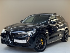 Alfa Romeo Stelvio - 2.0 T AWD Ti, 200Pk, 2020, Facelift, 2de eigenaar, Dealer onderhouden, Panoramadak, Volled