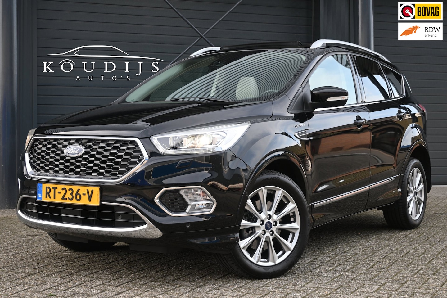 Ford Kuga - 1.5 EcoBoost Vignale 1.5 EcoBoost Vignale, Panodak, Leder, Camera, AWD, NL-auto - AutoWereld.nl