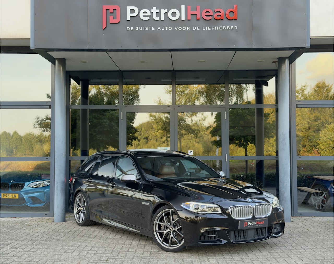 BMW 5-serie Touring - M550xd M550xd, VOL! Individual, Soft-Close, Bang&olufsen, Alcantara, Trekhaak, HUD - AutoWereld.nl