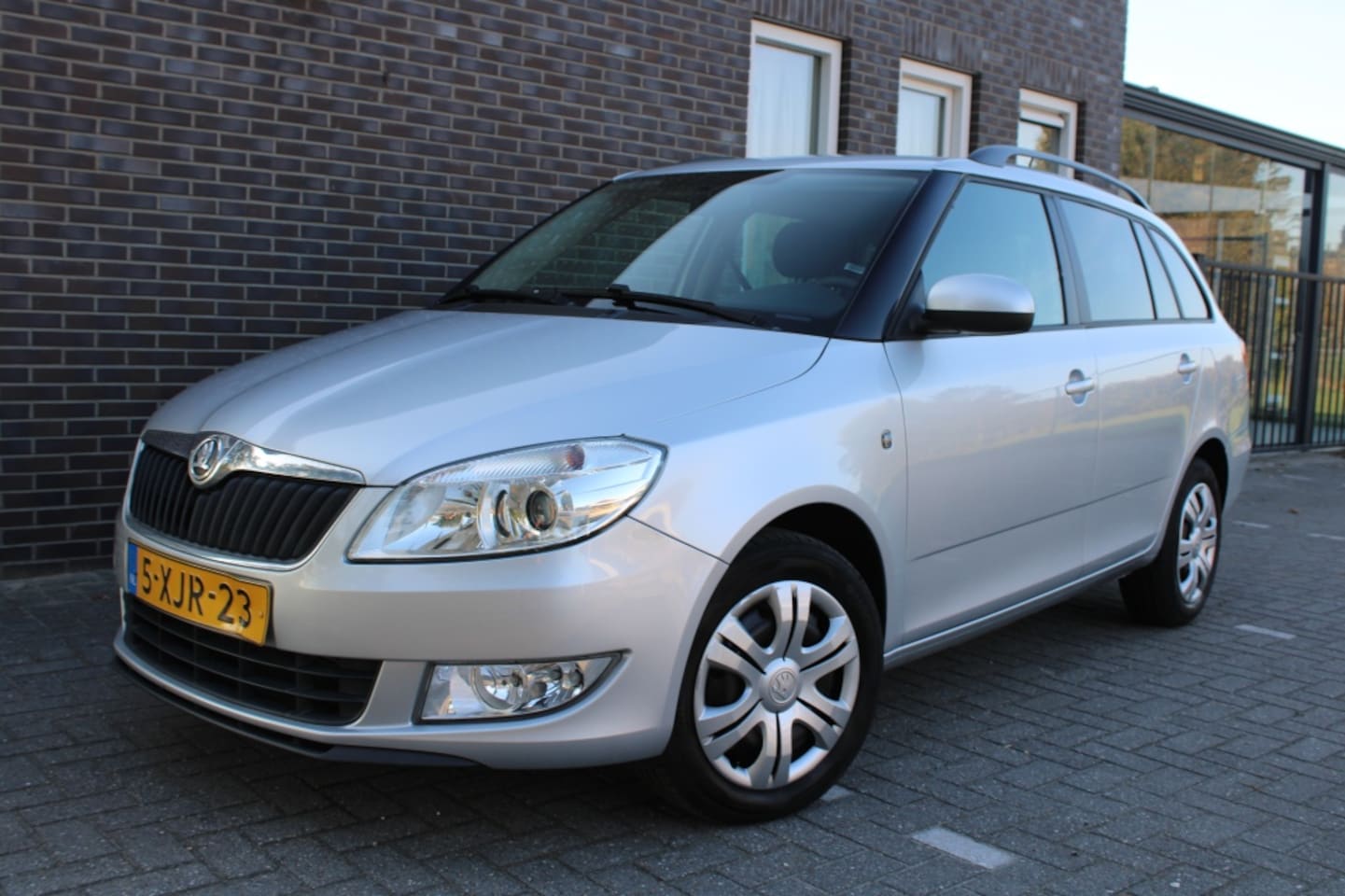 Skoda Fabia Combi - 1.2 TSI Sprint-airco-cruise controle-nw APK - AutoWereld.nl