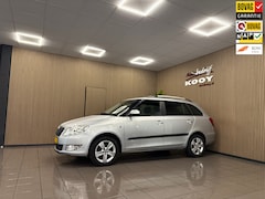 Skoda Fabia Combi - 1.2 TSI Drive * Navigatie / Cruise control / LM Velgen / NL Auto