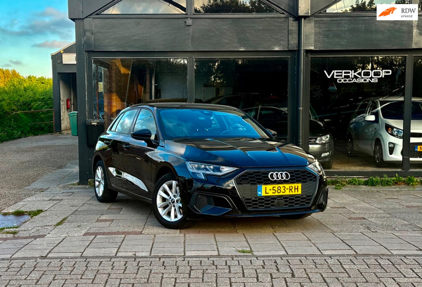 Audi A3 Sportback - 30 TFSI Pro Line 30 TFSI Pro Line - AutoWereld.nl