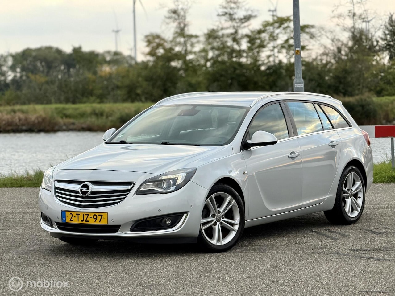 Opel Insignia Sports Tourer - 1.4 T EcoFLEX Business+ - AutoWereld.nl