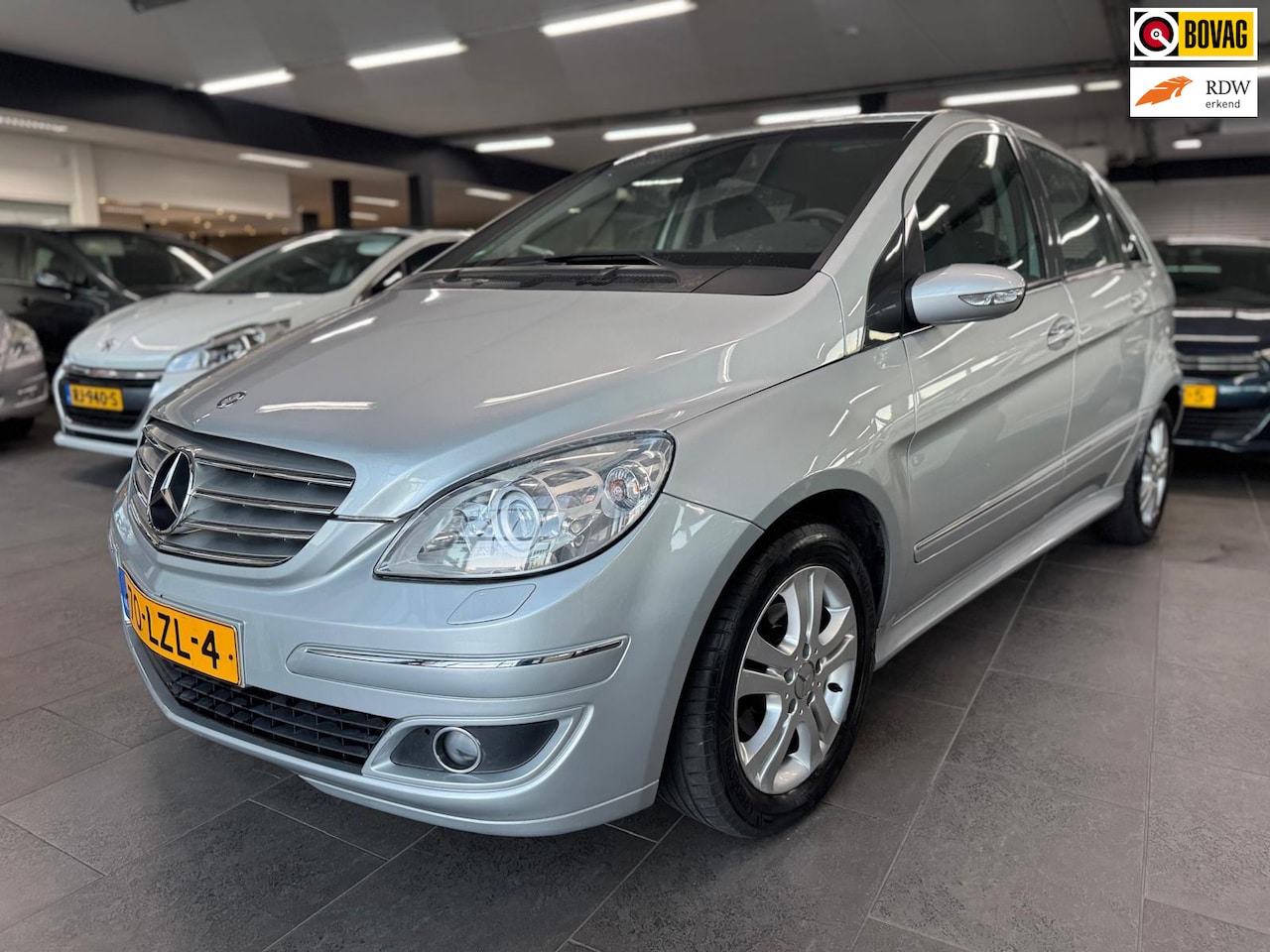 Mercedes-Benz B-klasse - 150 xenon navigatie airco elektrische pakket lm-velgen stoelverwarming 145dzkm zeer leuk a - AutoWereld.nl