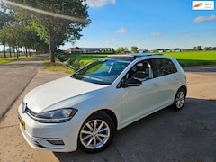 Volkswagen Golf - 1.6 TDI Highline Business R/ panoramadak/ clima/ bj 2017