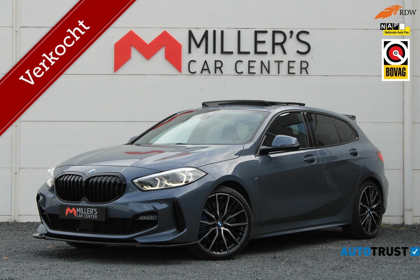 BMW 1-serie - 120i M Sport Pano Cam Kuipstoelen Sfeerverlichting - AutoWereld.nl