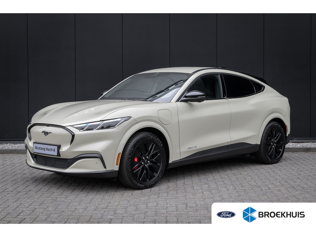 Ford Mustang Mach-E - Extended Premium RWD 91 kWh | 19 inch velgen | Adaptive Cruise | Aut. achterklep | | Full - AutoWereld.nl