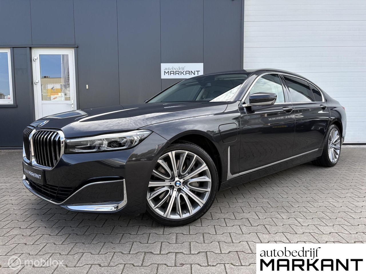 BMW 7-serie - 745Le Sky Lounge / 4-Pers. / Luchtvering / Etc. - AutoWereld.nl