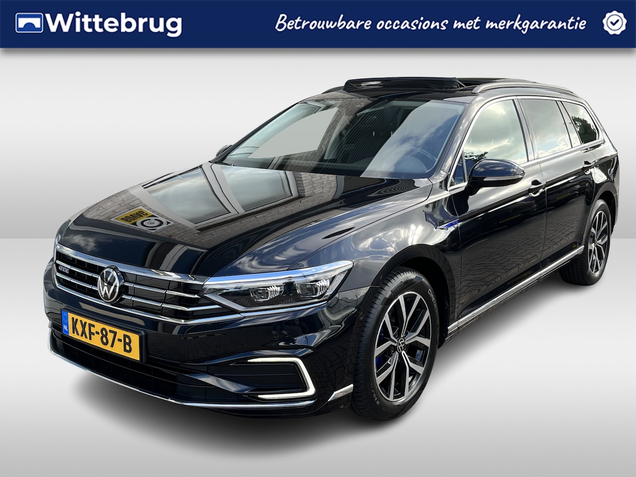 Volkswagen Passat Variant - 1.4 TSI PHEV GTE Business / AUTOMAAT/ TREKHAAK/ PANO/ 360 CAMERA/ 218 PK/ IQ. LIGHT/ ERGO - AutoWereld.nl