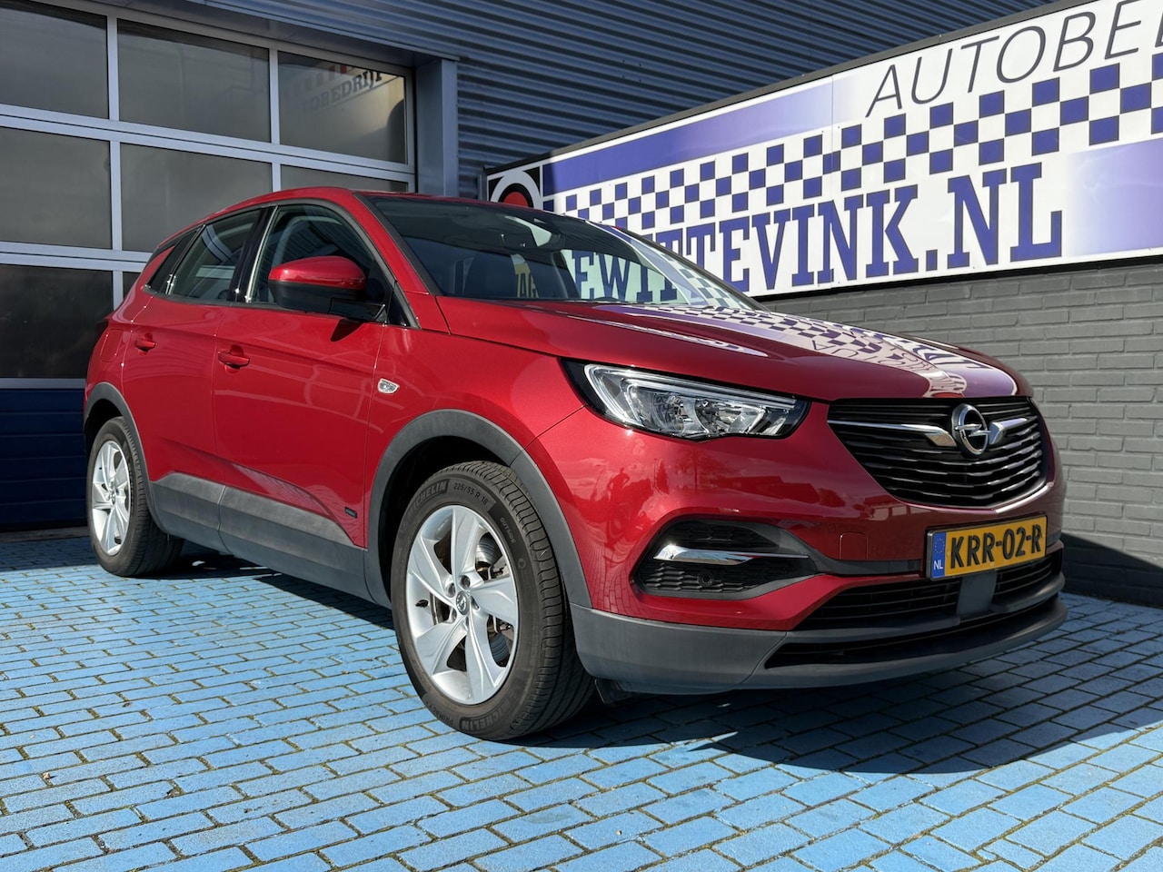 Opel Grandland X - 1.6 Turbo Hybrid Business Elegance 1.6 Turbo Hybrid Business Elegance - AutoWereld.nl
