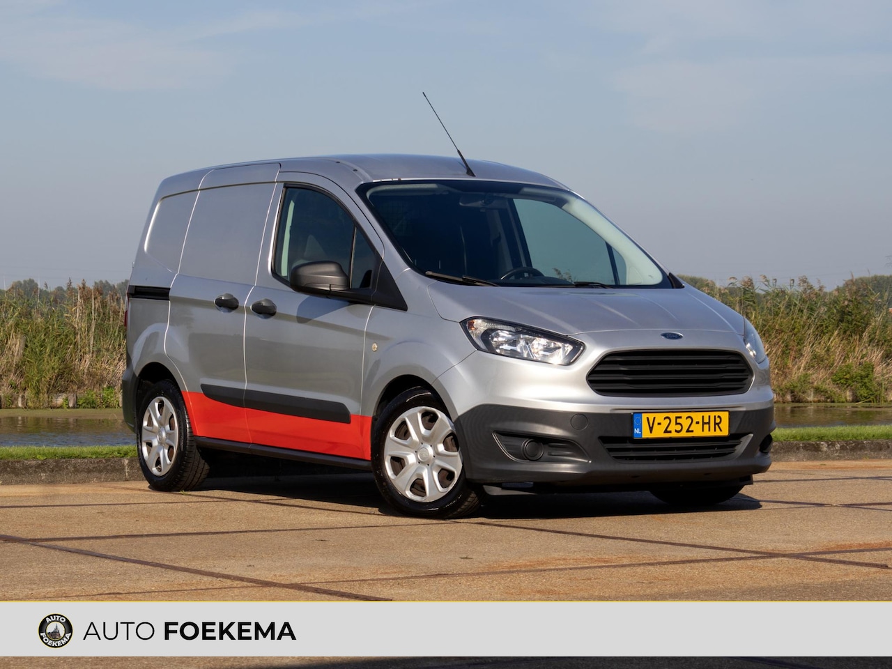 Ford Transit Courier - 1.5 TDCI Economy Edition Cruise control Verwarmde voorruit - AutoWereld.nl
