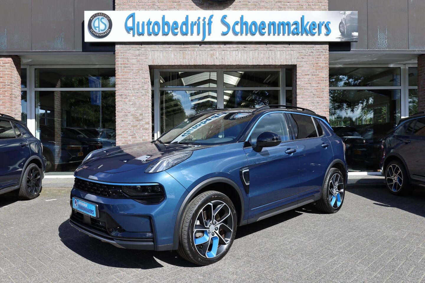Lynk & Co 01 - 1.5 MY23! TREKHAAK! ZWARTE-HEMEL ROLHOES MY23 360-CAMERA PANO/SCHUIF INFINITY DAB NAVI CAR - AutoWereld.nl