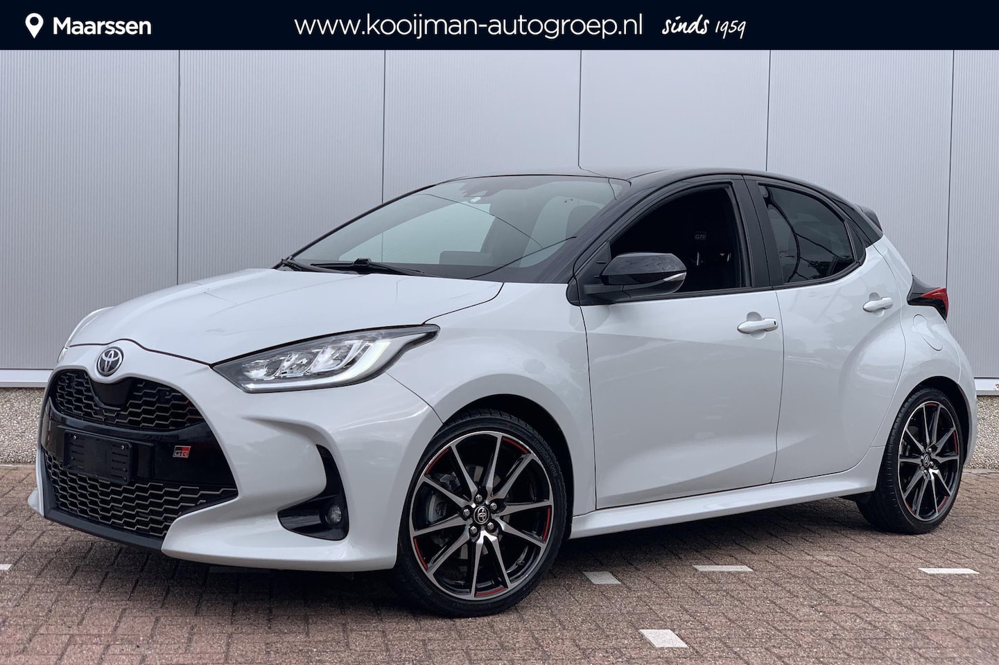 Toyota Yaris - 1.5 Hybrid GR Sport / LED / 18" / Apple Carplay/Android Auto - AutoWereld.nl