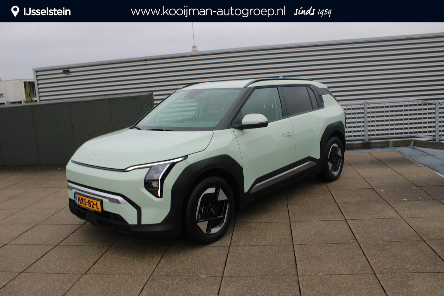 Kia EV3 - Plus 81.4 kWh STOEL- & EN STUURVERWARMING, NAVIGATIE, EXTRA GETINT GLAS - AutoWereld.nl