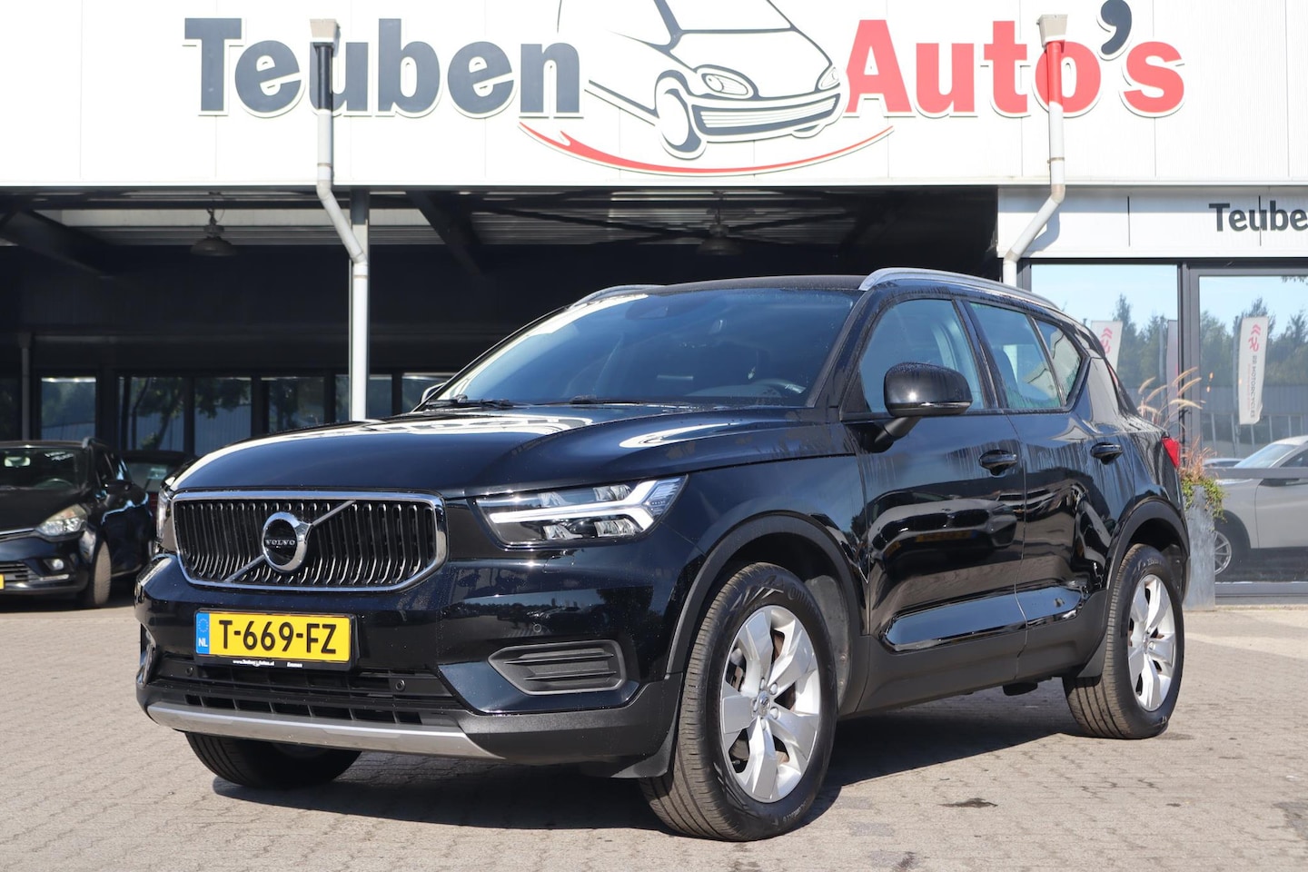 Volvo XC40 - 1.5 T3 Momentum | BTW AUTO | Automaat | Lane assist | Dab radio | Cruise control | Parkeer - AutoWereld.nl