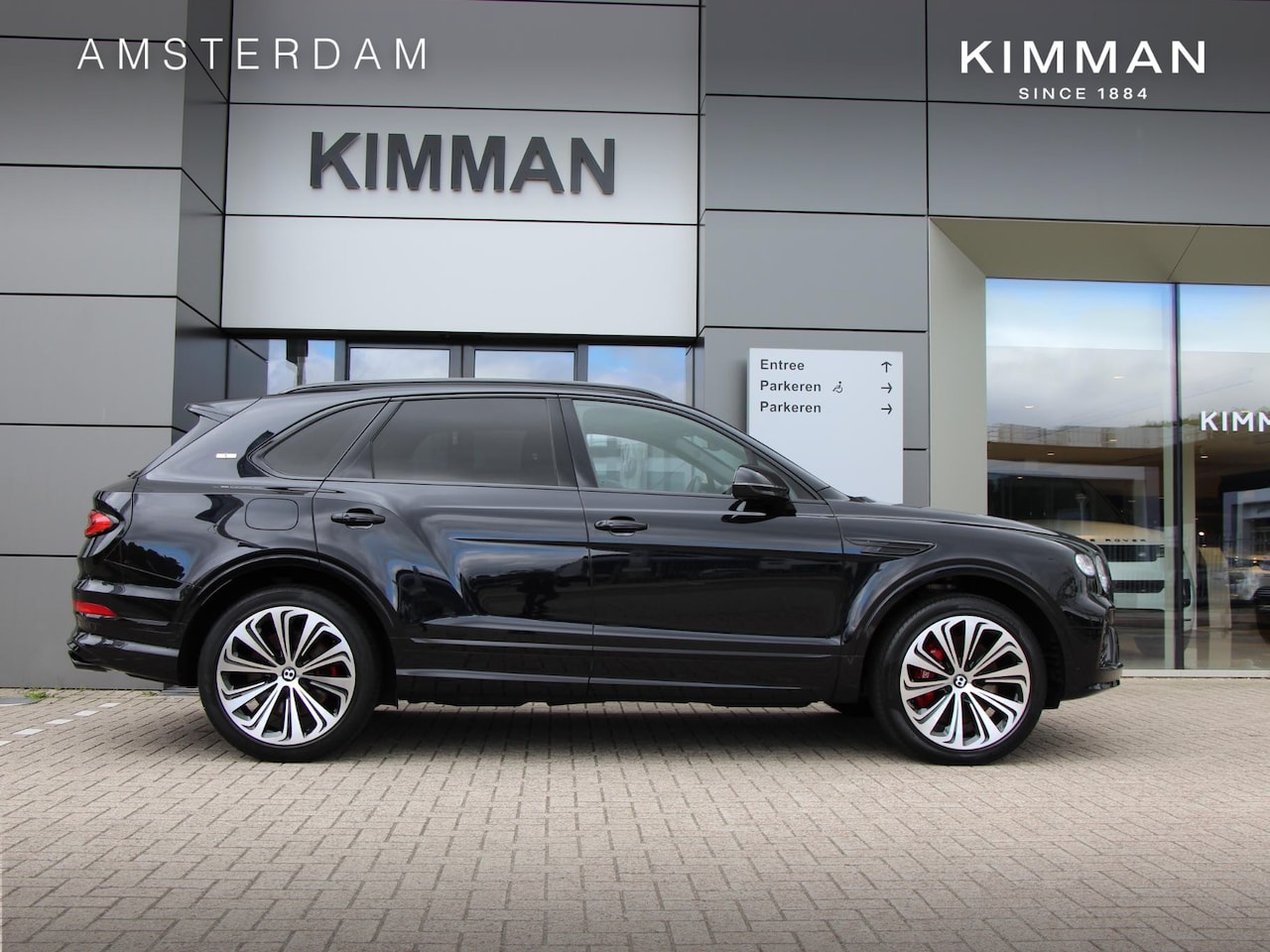 Bentley Bentayga - 4.0 V8 First Edition 7-Seats | EXPORT €164.500 | NAIM Audio | Elektrisch. Trekhaak | 7 Zit - AutoWereld.nl