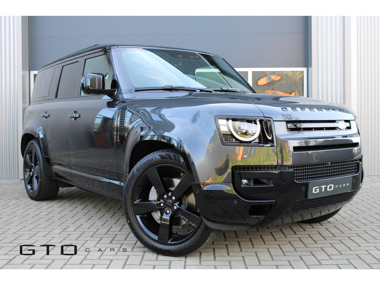 Land Rover Defender 110 - 2.0 P300e 110 X-Dynamic HSE | Pano | Meridian | Head-Up | Luchtvering - AutoWereld.nl