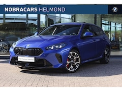 BMW 1-serie - 120 M Sport Automaat / Panoramadak / Sportstoelen / Comfort Access / Achteruitrijcamera /