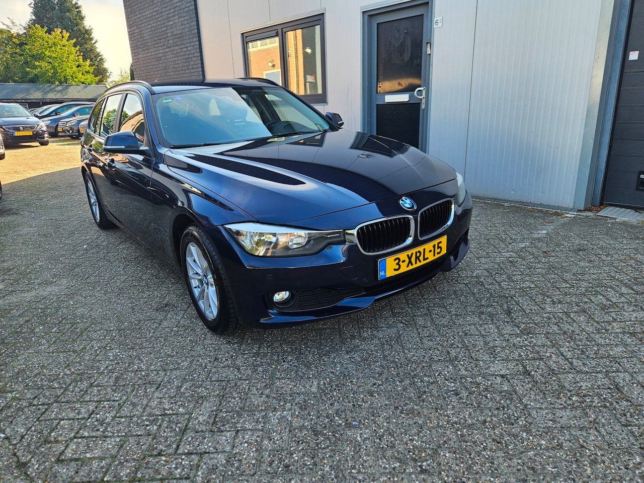 BMW 3-serie Touring - 316i Business|Airco|Cruise|Navi|PDC - AutoWereld.nl