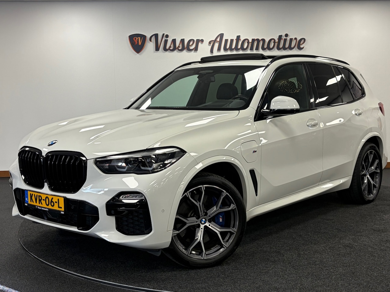 BMW X5 - XDrive45e Executive*M-pakket*Pano*Head-up*Luchtvering*Electr-Klep*Led*Leder* - AutoWereld.nl