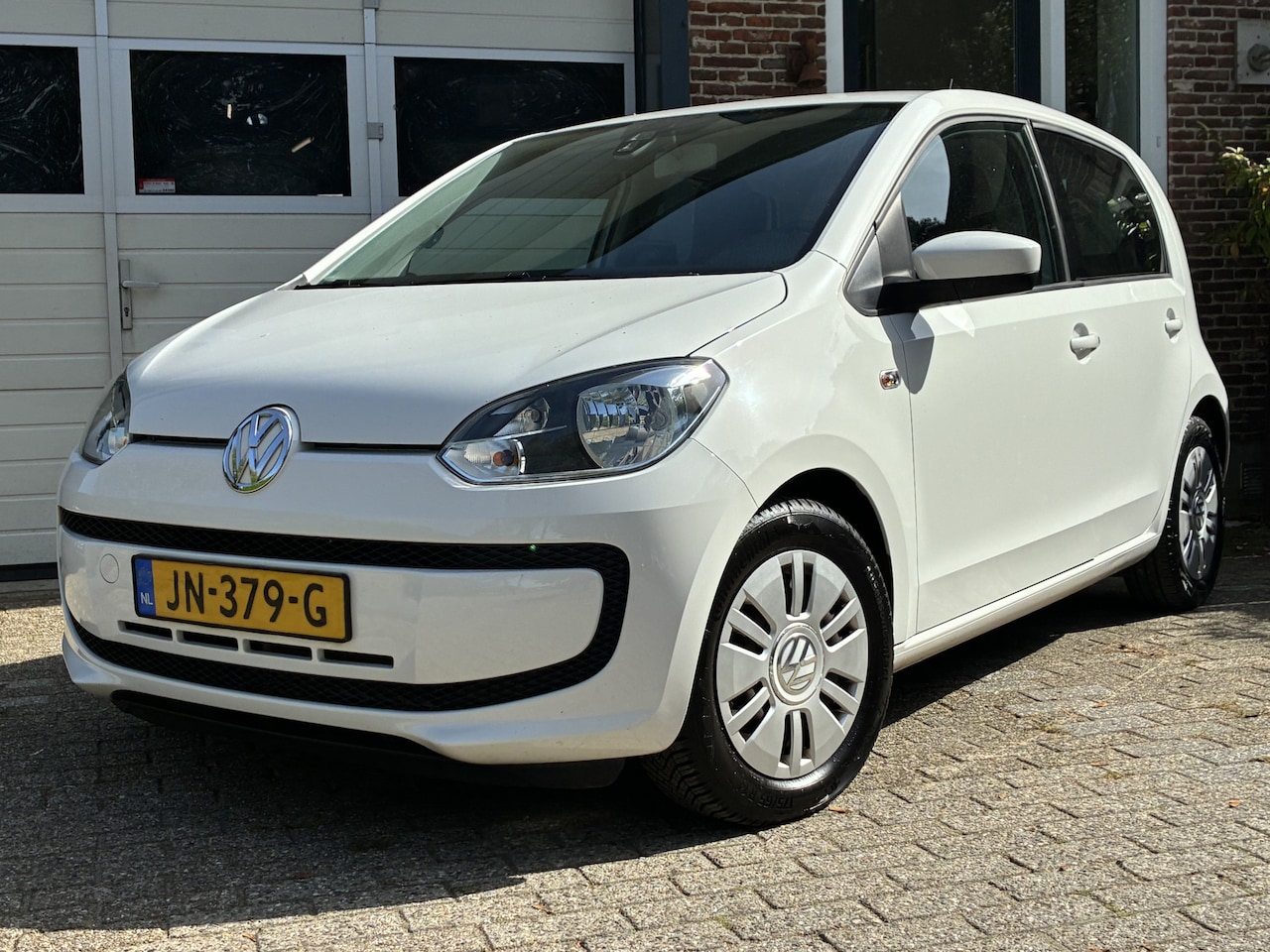 Volkswagen Up! - 1.0 move up! BlueMotion'16 Airco Navi - AutoWereld.nl